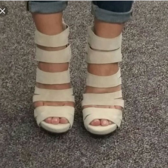 BCBGeneration Jazzie Ankle Strap Sandals Suede 9.5 - Picture 2 of 4